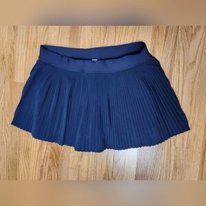 Lululemon Varsity Pleated High Rise Navy Skirt size 12 in navy